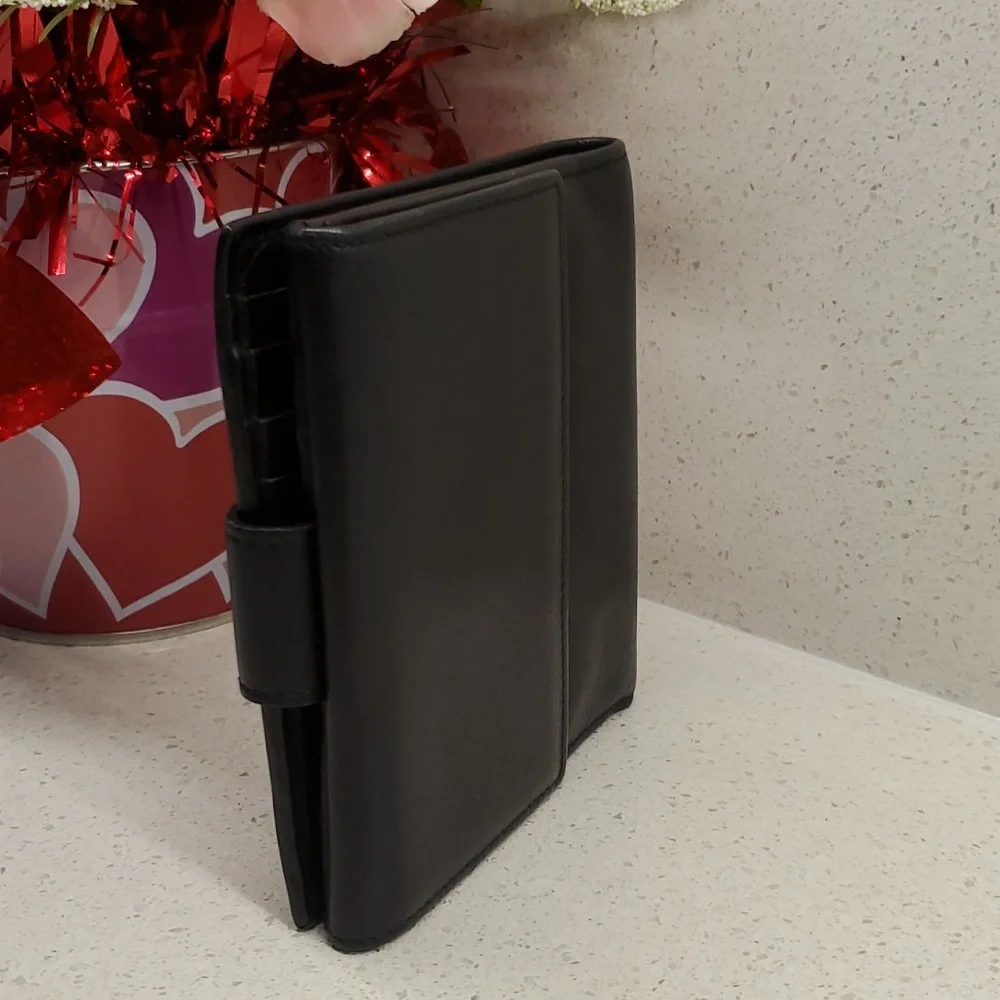 Mens GUCCI leather wallet - Picture 2 of 9